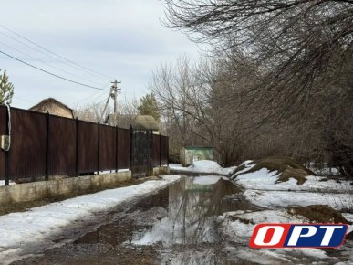 Обстановка в Оренбурге в СНТ «Калинушка»: улицы и дворы подтопило