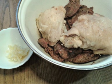 Ваша любимая печеночная колбаса всего за 5 ингредиентов