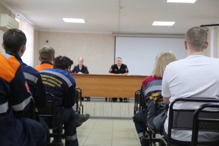 Сотрудники Госавтоинспекции провели профилактическую беседу с сотрудниками ООО «ММСК» в городе Медногорске