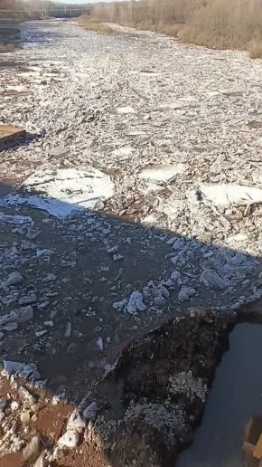 Кто не видел, смотрите: ледоход на реке Сакмара 29 марта