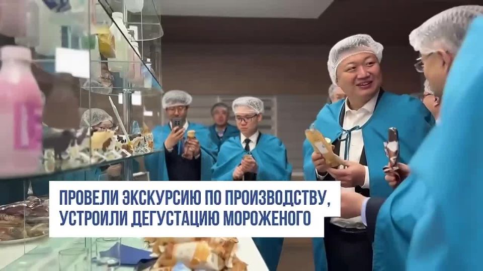 Китайская делегация оценила оренбургское мороженое и роботизированный укладчик сосисок