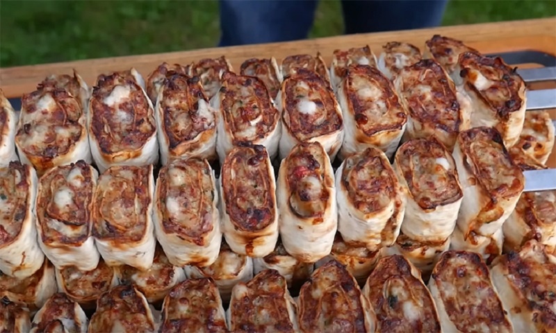 Шашлык в лаваше: неожиданная интерпретация любимого блюда