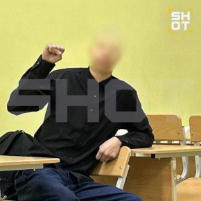 На Урале девятиклассник напал на учителя с ножом