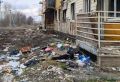 Бывший дом — теперь свалка: Жители улицы Мирнинской в Оренбурге жалуются на мусор в расселенном здании