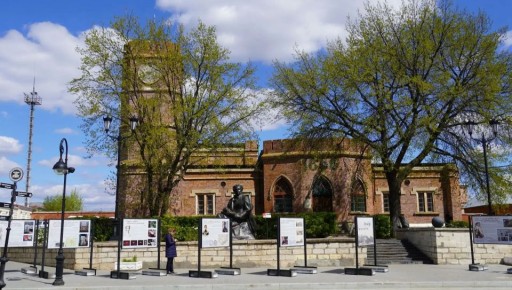 ����� ������ ������ ��������� ��������� � ����� � ������������� ��� ����� � �����