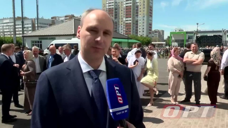 В интервью телеканалу ОРТ Денис Паслер рассказал о мечте митрополита Оренбургского и Саракташского Вениамина, который на протяжении 8 лет возглавлял Оренбургскую епархию