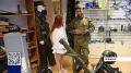 ОДИН ПРОТИВ ВРАГА: УЧАСТНИК СВО ИГОРЬ АКУЛИН ПОЛУЧИЛ МЕДАЛЬ «ЗА ХРАБРОСТЬ»
