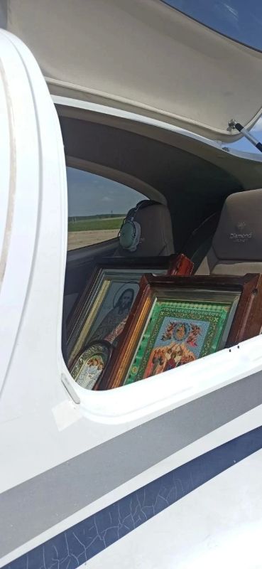 Над Бугурусланским районом впервые прошел «Воздушный крестный ход» Над Бугурусланским районом впервые прошел «Воздушный крестный ход»