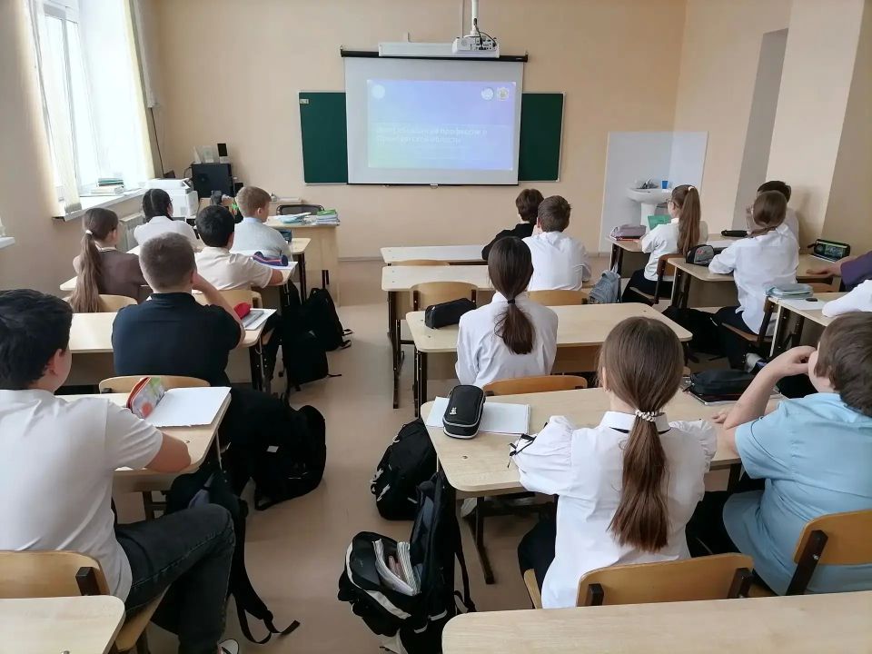 В Оренбуржье продолжается профориентационный проект «Билет в будущее» В Оренбуржье продолжается профориентационный проект «Билет в будущее»