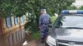 В Бугуруслане росгвардейцы помогают городу справиться с паводком