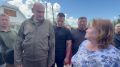 Ситуация в Бугуруслане постепенно стабилизируется – уровень воды идёт на спад Прямо сейчас на месте работает губернатор Оренбургской области Евгений Солнцев. Он посетил улицы Заречную, Транспортную, Газовиков и пообщался с...