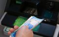 Заначка побеждает биржу: четверть россиян хранят деньги "под подушкой"