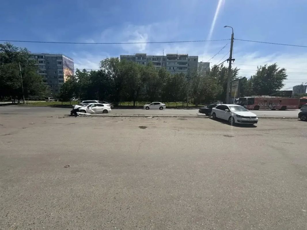 В Оренбурге полиции устанавливают обстоятельства ДТП на улице Родимцева