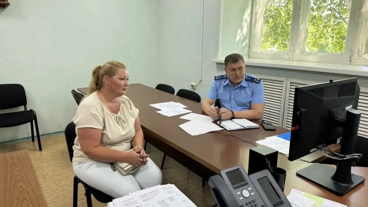 Прокурор Оренбургской области провел личные приемы граждан Прокурор Оренбургской области провел личные приемы граждан