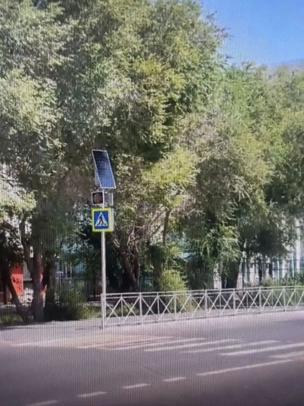 В Оренбурге продолжается установка новых дорожных знаков и светофоров В Оренбурге продолжается установка новых дорожных знаков и светофоров