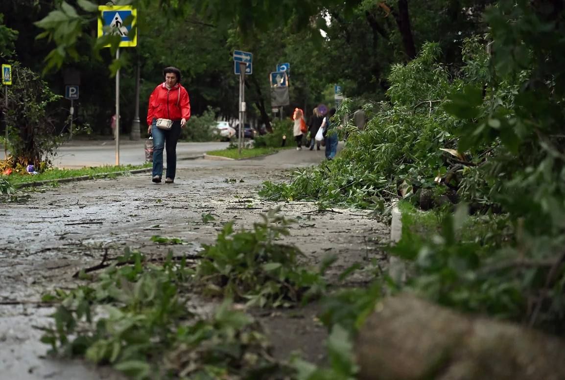 В Новоорске оценивают ущерб от ураганного ветра