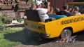 Как вам такой ракурс. Наш корреспондент прокатился на советском кабриолете! Съёмочная группа отправилась в гости к оренбургскому коллекционеру, который собирает всё, что связано с эпохой СССР: от значков до машин