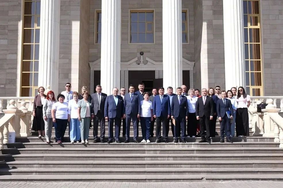 Юбилейную российскоказахстанскую экспедицию встретили в Уральске Юбилейную российскоказахстанскую экспедицию встретили в Уральске