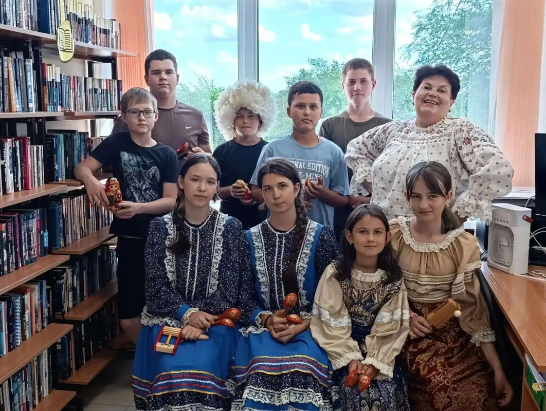 Песни, хороводы, народные игры и старинные обряды – в Оренбуржье прошел Единый день фольклора Песни, хороводы, народные игры и старинные обряды – в Оренбуржье прошел Единый день фольклора