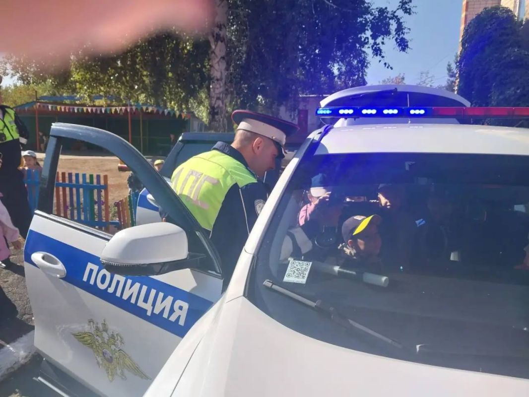 Навстречу безопасности. Госавтоинспекция проводит профилактическое мероприятие «Внимание-дети!» Навстречу безопасности. Госавтоинспекция проводит профилактическое мероприятие «Внимание-дети!»