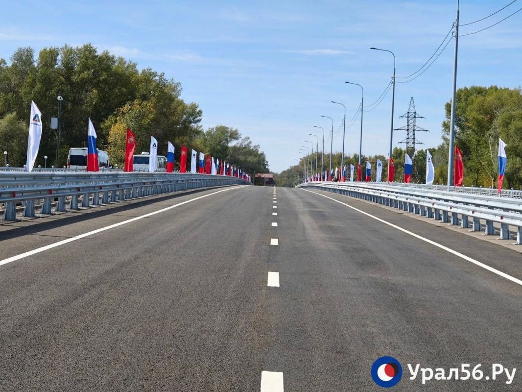 Раньше срока: В Оренбурге открыли новый мост через реку Сакмару на проспекте Братьев Коростелевых Раньше срока: В Оренбурге открыли новый мост через реку Сакмару на проспекте Братьев Коростелевых