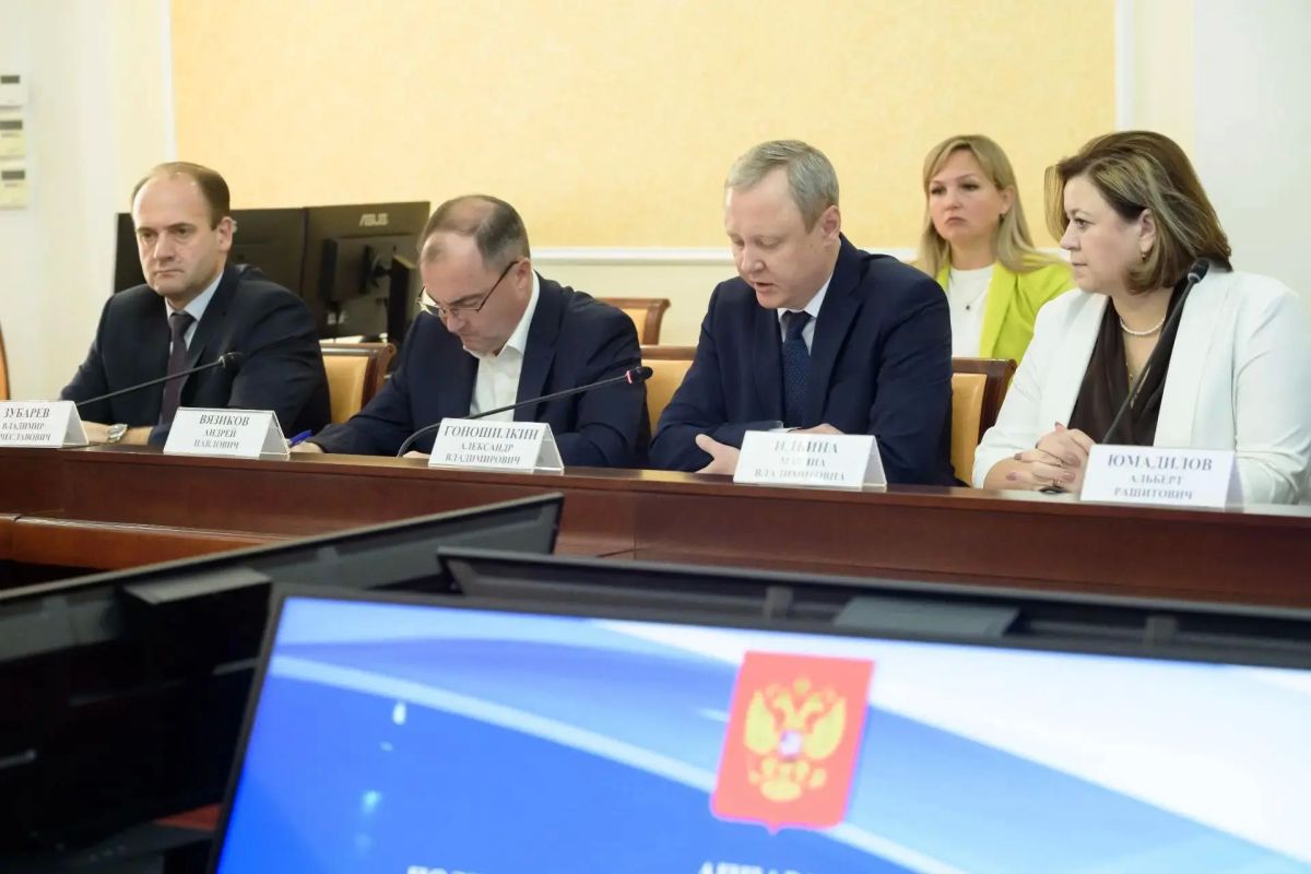 Подготовка к зиме, капремонт МКД и работа по обращению с отходами рассмотрены на координационном совещании главного федерального инспектора по Оренбургской области Подготовка к зиме, капремонт МКД и работа по обращению с отходами рассмотрены на координационном совещании главного федерального инспектора по Оренбургской области