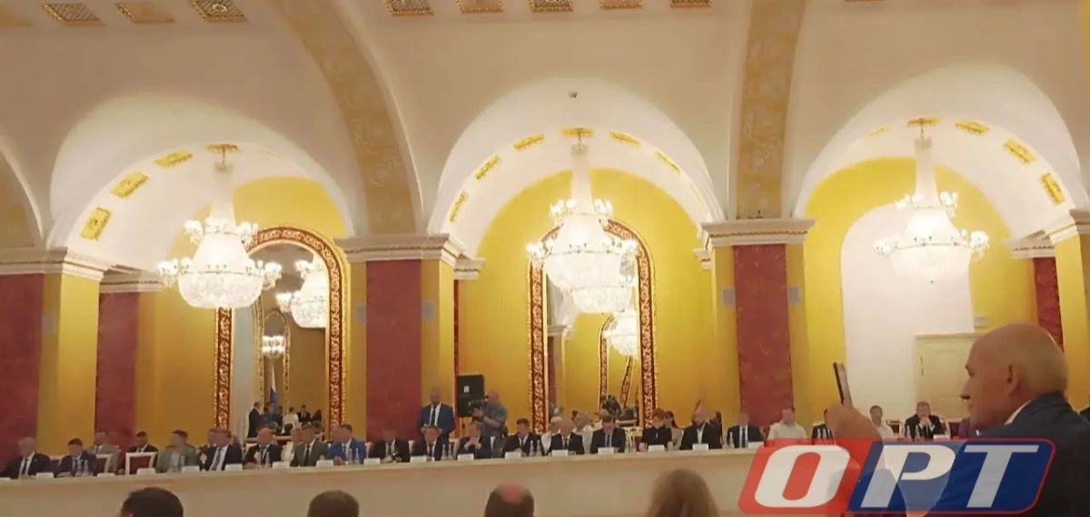В Оренбурге награждают победителей конкурса «Лидер экономики» В Оренбурге награждают победителей конкурса «Лидер экономики»