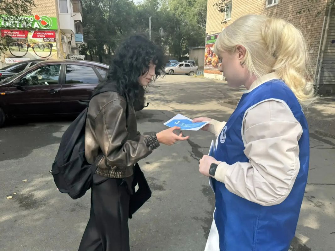 У вечного огня организовано мемориальное мероприятие «Память на все времена», посвящённое Дню солидарности в борьбе с терроризмом, в котором принял участие председатель Общественного совета при ОМВД России «Гайский» Владимир... У вечного огня организовано мемориальное мероприятие «Память на все времена», посвящённое Дню солидарности в борьбе с терроризмом, в котором принял участие председатель Общественного совета при ОМВД России «Гайский» Владимир...
