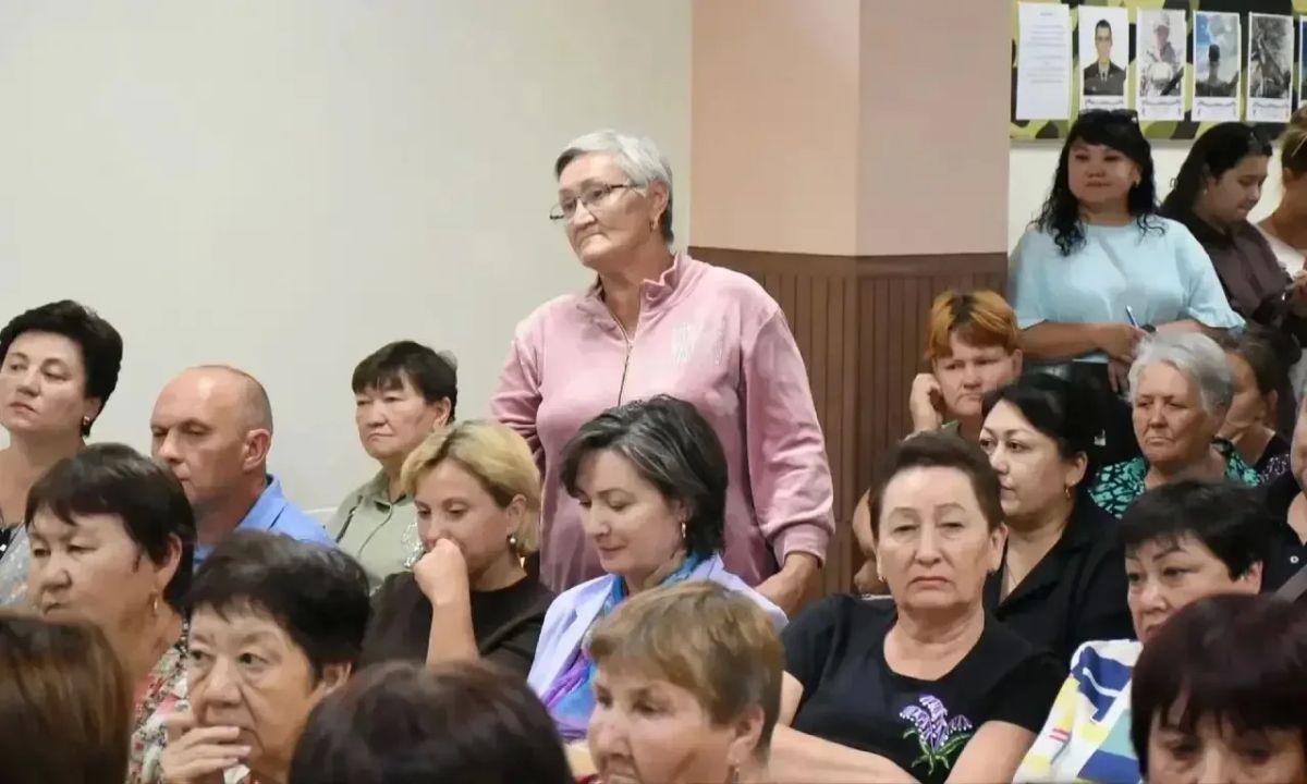 В Самородово утвердили график ремонта дорог, сетей и контейнерных площадок В Самородово утвердили график ремонта дорог, сетей и контейнерных площадок