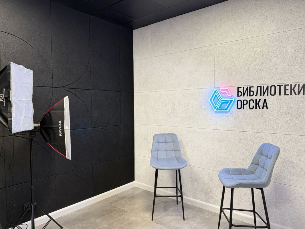 В Орске открылась библиотека «Воздух» В Орске открылась библиотека «Воздух»