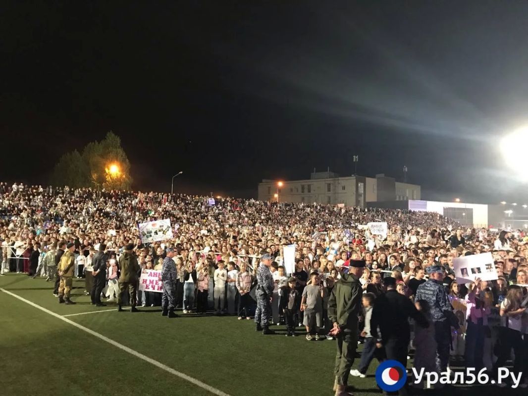 И еще немного кадров с праздничного концерта на День города в Орске И еще немного кадров с праздничного концерта на День города в Орске