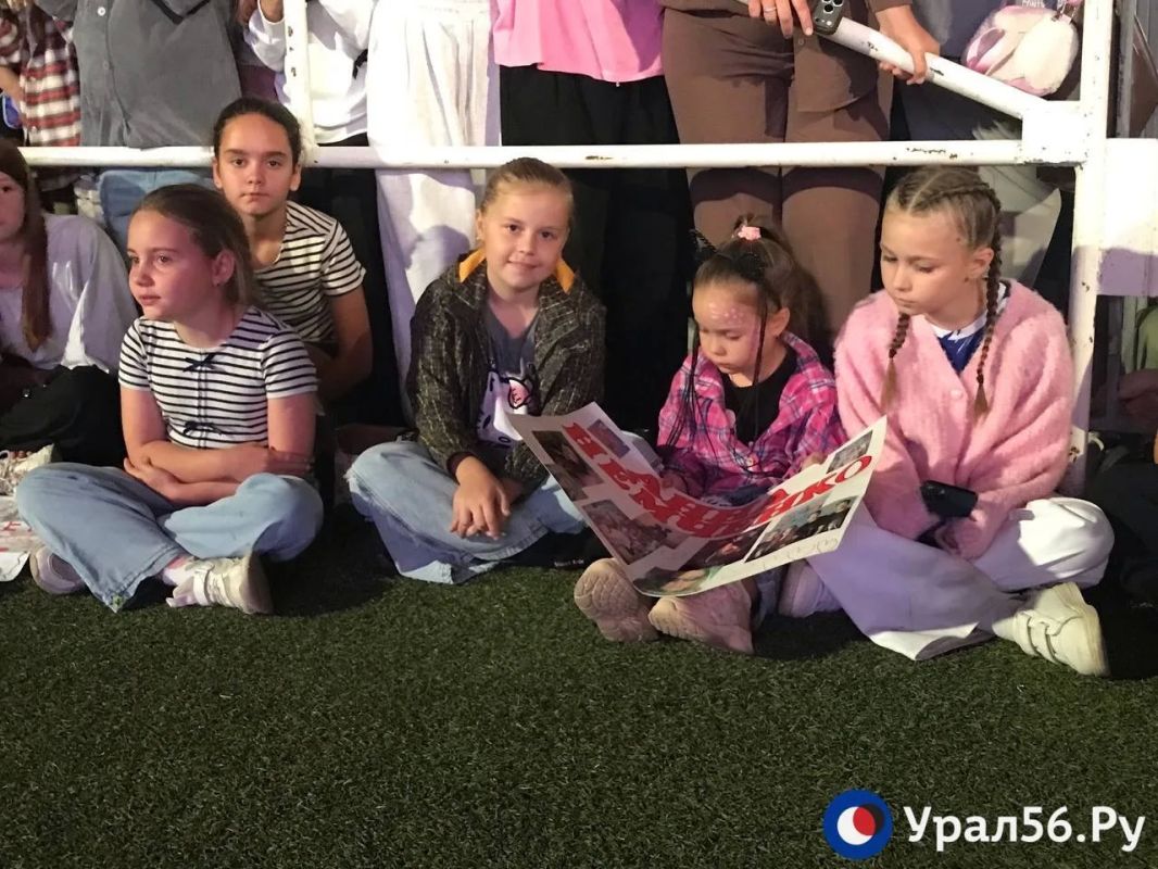 И еще немного кадров с праздничного концерта на День города в Орске И еще немного кадров с праздничного концерта на День города в Орске