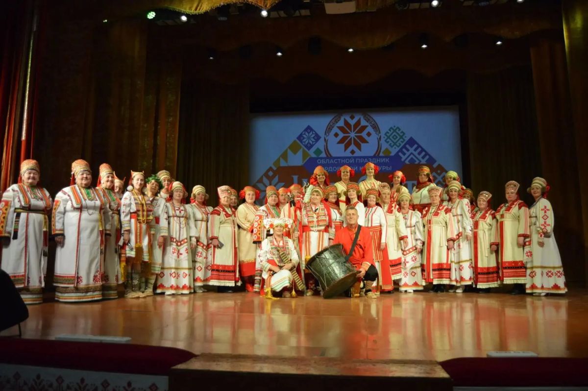 В посёлке Новосергиевка ярко и масштабно прошел областной фестиваль мордовской культуры «Шумбрат» В посёлке Новосергиевка ярко и масштабно прошел областной фестиваль мордовской культуры «Шумбрат»