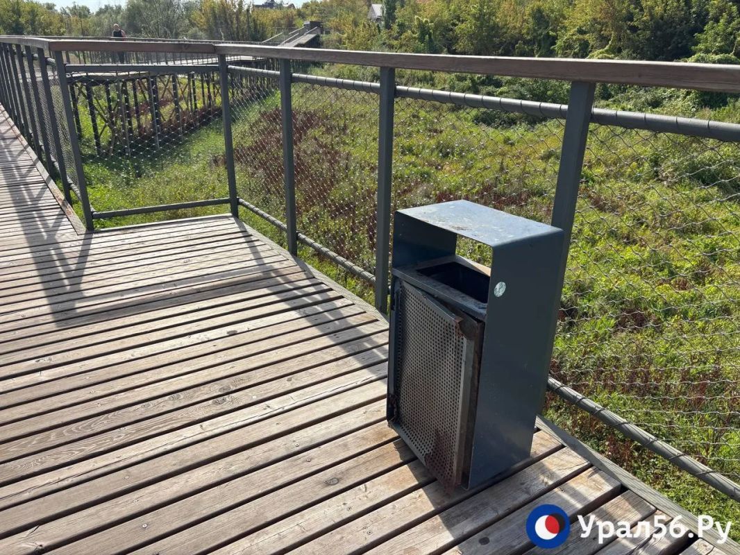 В Оренбурге вода возвращается в озеро под Тропой здоровья, но пока оно больше похоже на болото В Оренбурге вода возвращается в озеро под Тропой здоровья, но пока оно больше похоже на болото