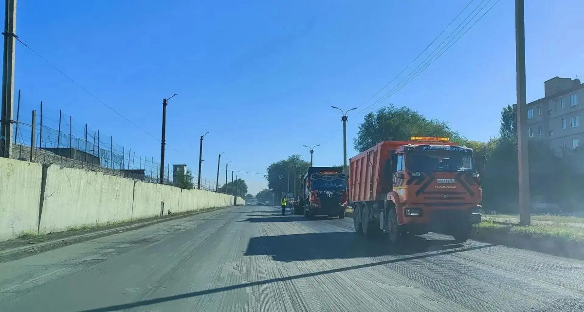 В Новотроицке начали ремонт двух проблемных дорог — по ул. Зеленой и на Аккермановку В Новотроицке начали ремонт двух проблемных дорог — по ул. Зеленой и на Аккермановку