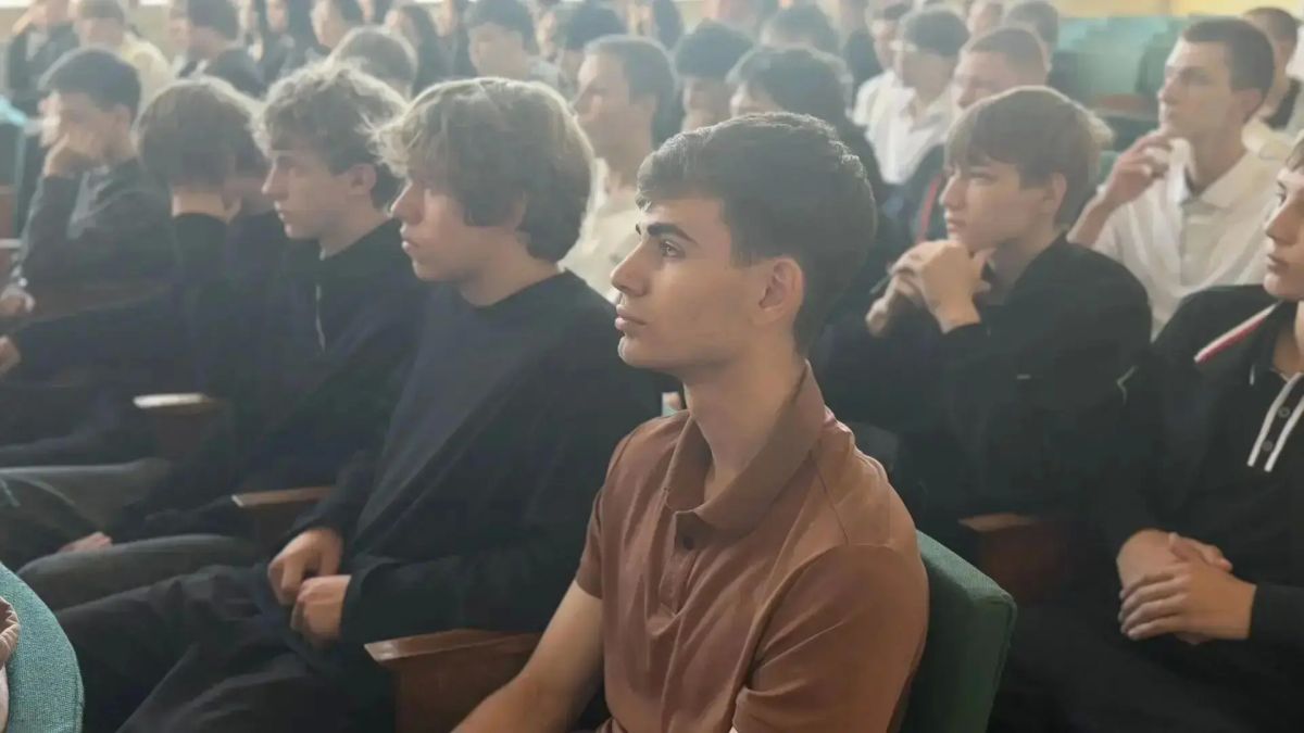 В Оренбургской области стартовали обновлённые «Разговоры о важном» В Оренбургской области стартовали обновлённые «Разговоры о важном»