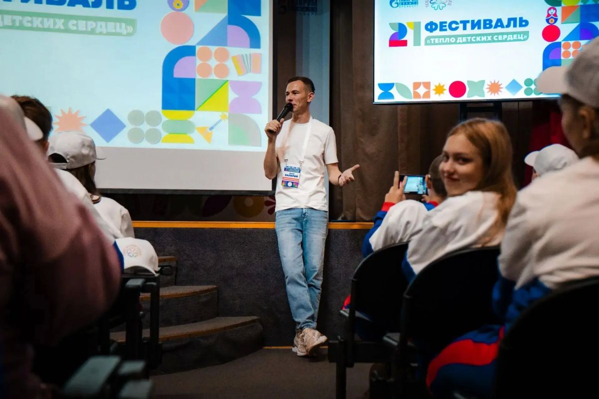 Более 200 детей из интернатов Оренбуржья собрались на фестивале «Тепло детских сердец» Более 200 детей из интернатов Оренбуржья собрались на фестивале «Тепло детских сердец»