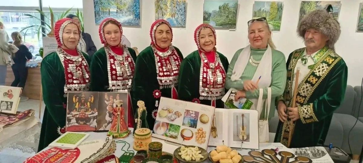 В Оренбурге прошёл V фестиваль народных ремесел, обрядов и традиций «Восторженной души и добрых рук творенье» В Оренбурге прошёл V фестиваль народных ремесел, обрядов и традиций «Восторженной души и добрых рук творенье»