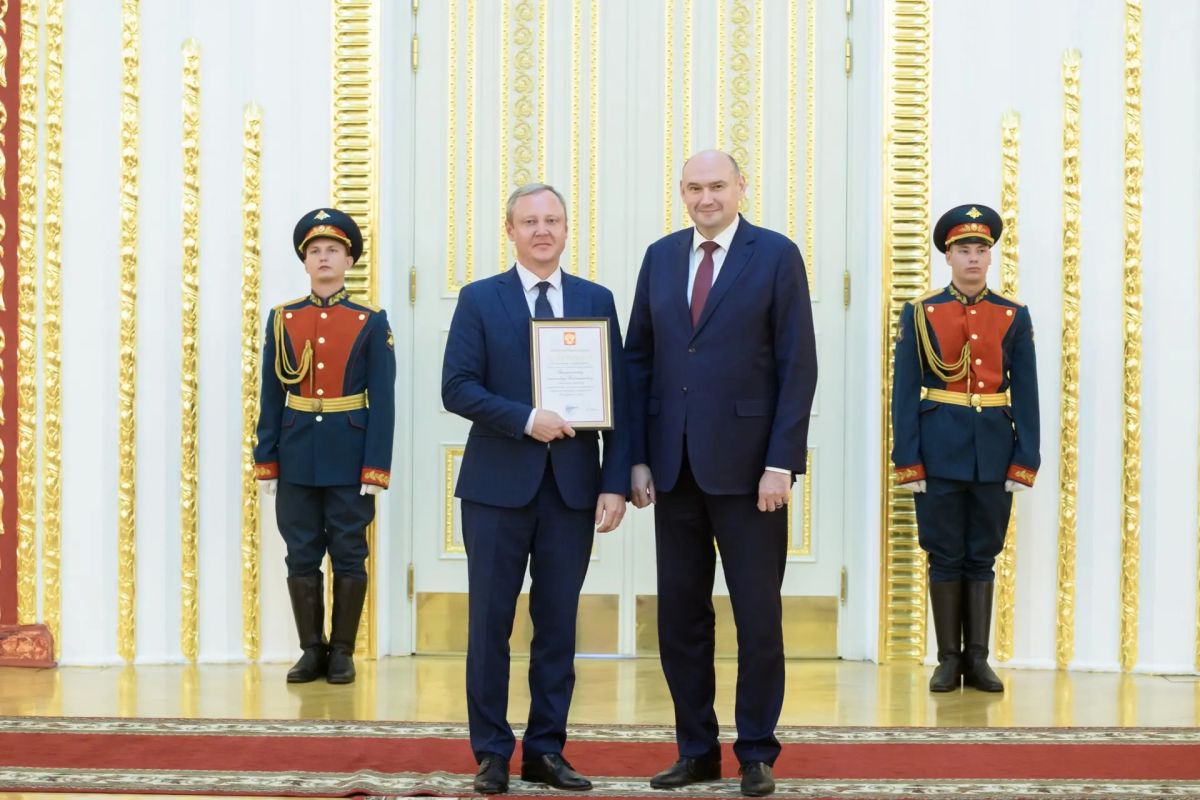Марине Ильиной и Александру Гоношилкину объявлена благодарность Президента России Марине Ильиной и Александру Гоношилкину объявлена благодарность Президента России