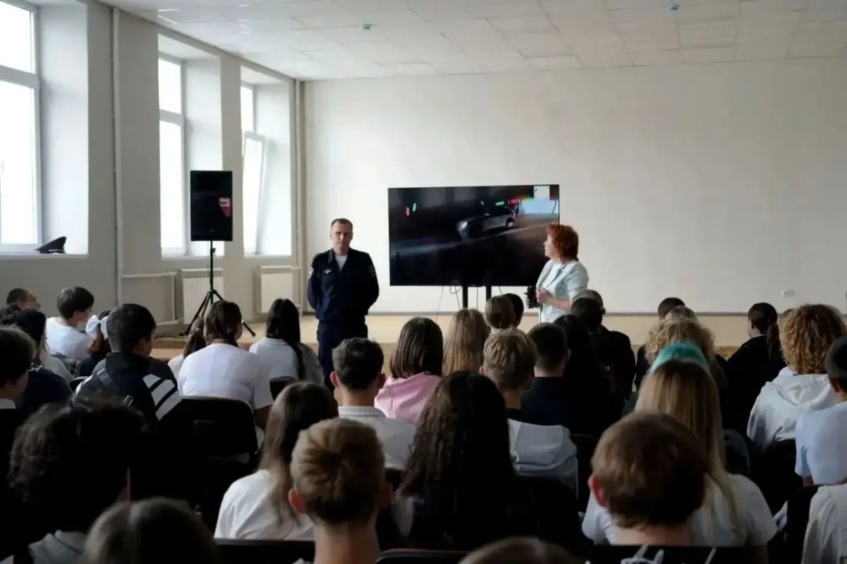 Госавтоинспекция провела профилактическую встречу со студентами Новотроицкого строительного техникума Госавтоинспекция провела профилактическую встречу со студентами Новотроицкого строительного техникума