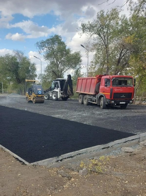 Спортивные площадки в Орске: работы продолжаются Спортивные площадки в Орске: работы продолжаются
