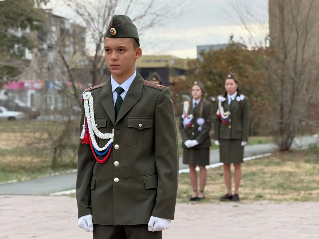 Орчане отдали дань уважения ликвидаторам и почтили память жертв радиационных катастроф: 14 сентября исполнилось 72 года со дня Тоцких учений Орчане отдали дань уважения ликвидаторам и почтили память жертв радиационных катастроф: 14 сентября исполнилось 72 года со дня Тоцких учений