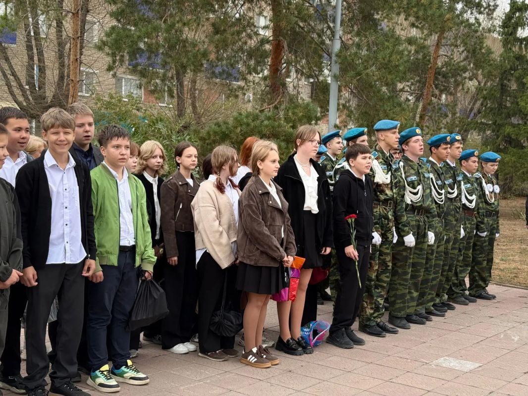 Орчане отдали дань уважения ликвидаторам и почтили память жертв радиационных катастроф: 14 сентября исполнилось 72 года со дня Тоцких учений Орчане отдали дань уважения ликвидаторам и почтили память жертв радиационных катастроф: 14 сентября исполнилось 72 года со дня Тоцких учений