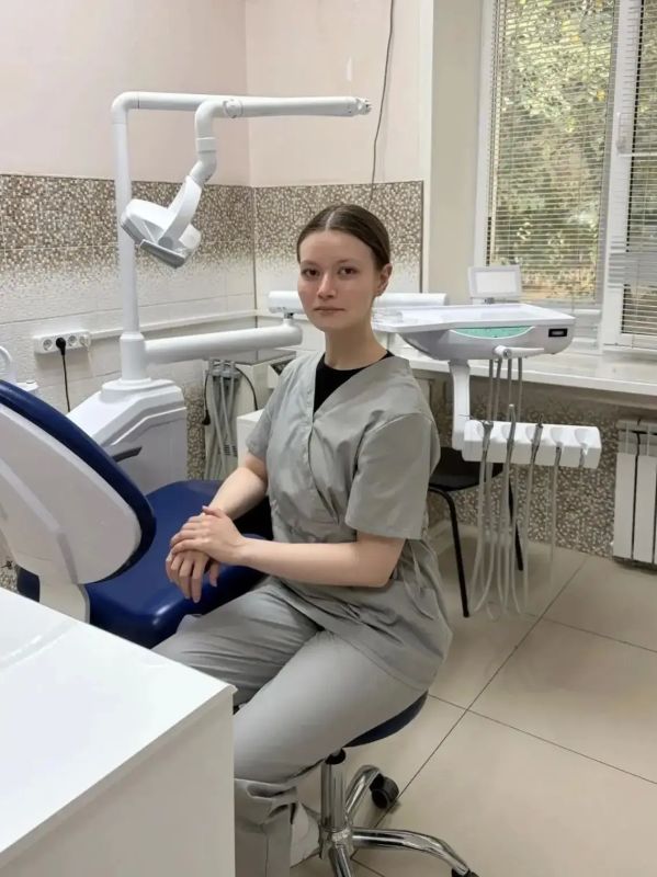 Коллектив детского отделения Стоматологической поликлиники Орска пополнился молодыми врачамистоматологами