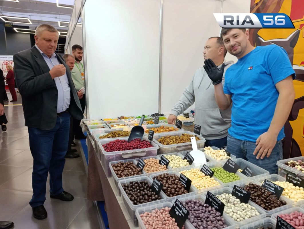 Более 130 компаний привезли свои достижения на «Меновой двор» в Оренбурге Более 130 компаний привезли свои достижения на «Меновой двор» в Оренбурге