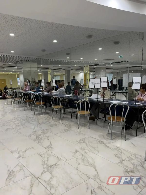 В Оренбуржье началось трехдневное голосование: избирательные участки начали работу В Оренбуржье началось трехдневное голосование: избирательные участки начали работу