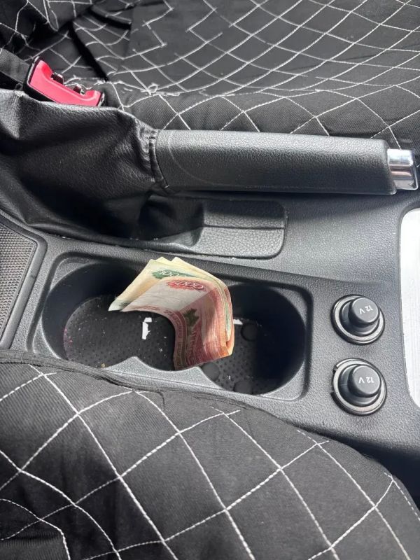 В Оренбурге полицейские задержали гражданина иностранного государства, попытавшегося дать взятку инспектору ДПС В Оренбурге полицейские задержали гражданина иностранного государства, попытавшегося дать взятку инспектору ДПС