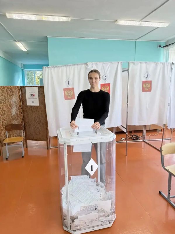 Спортсмены и тренеры Оренбурга сегодня активно голосуют на выборах Спортсмены и тренеры Оренбурга сегодня активно голосуют на выборах