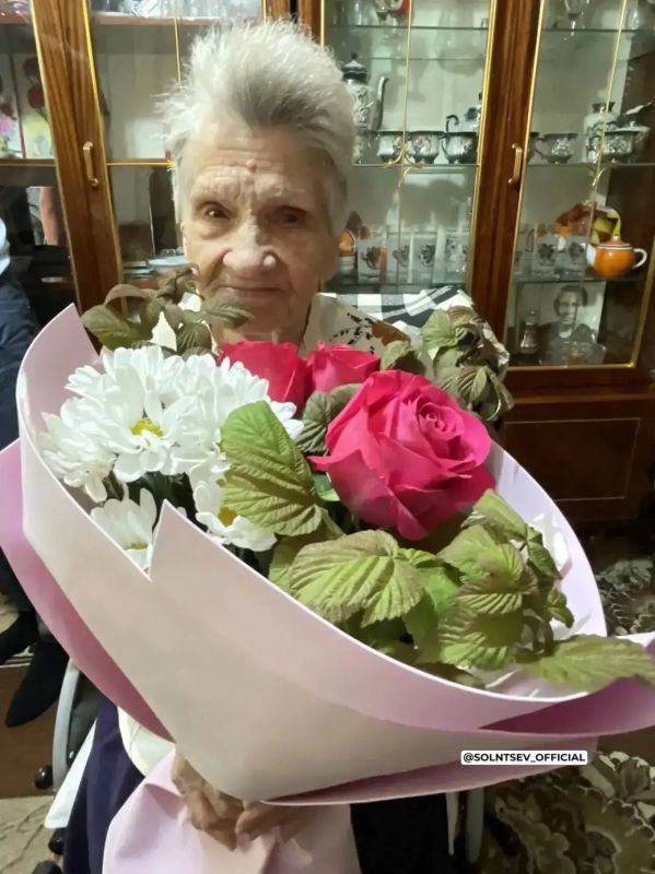 Вековой юбилей и гражданский долг: столетние избирательницы Оренбуржья голосуют Вековой юбилей и гражданский долг: столетние избирательницы Оренбуржья голосуют