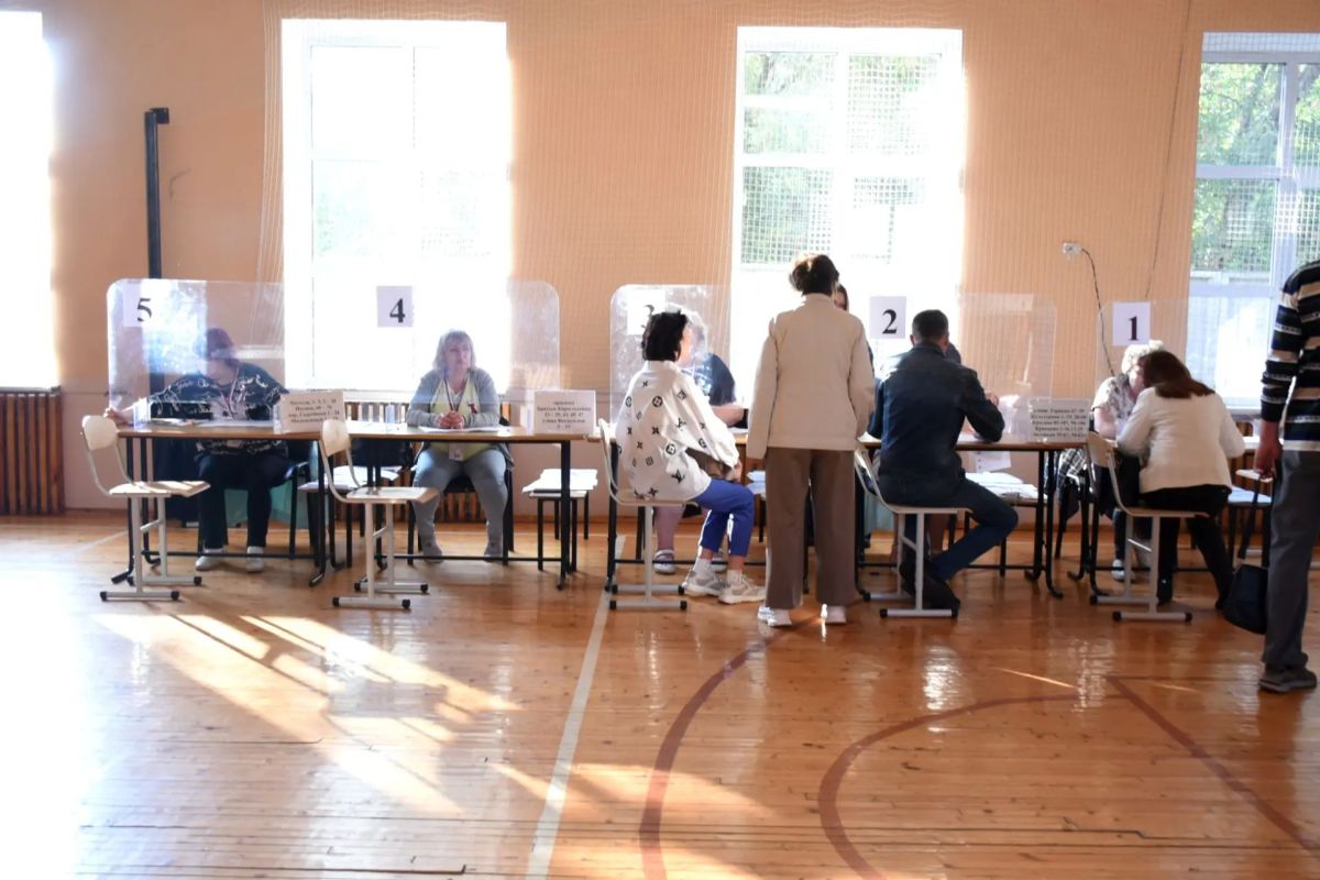 В Оренбурге стартовало трехдневное голосование на выборах В Оренбурге стартовало трехдневное голосование на выборах